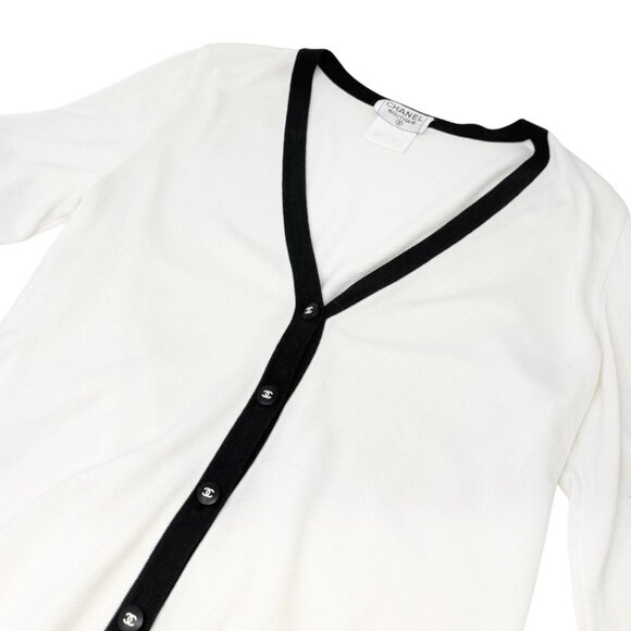 CHANEL Vintage 96P CC Mark Logo Cardigan Knit Button #46 White Black [106347] - Picture 5 of 12